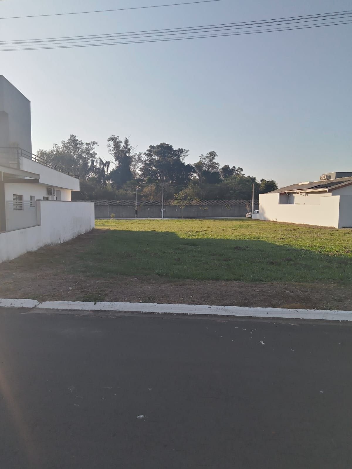 TERRENO A VENDA EM CONDOMÍNIO GAIVOTAS MONTE MOR SP