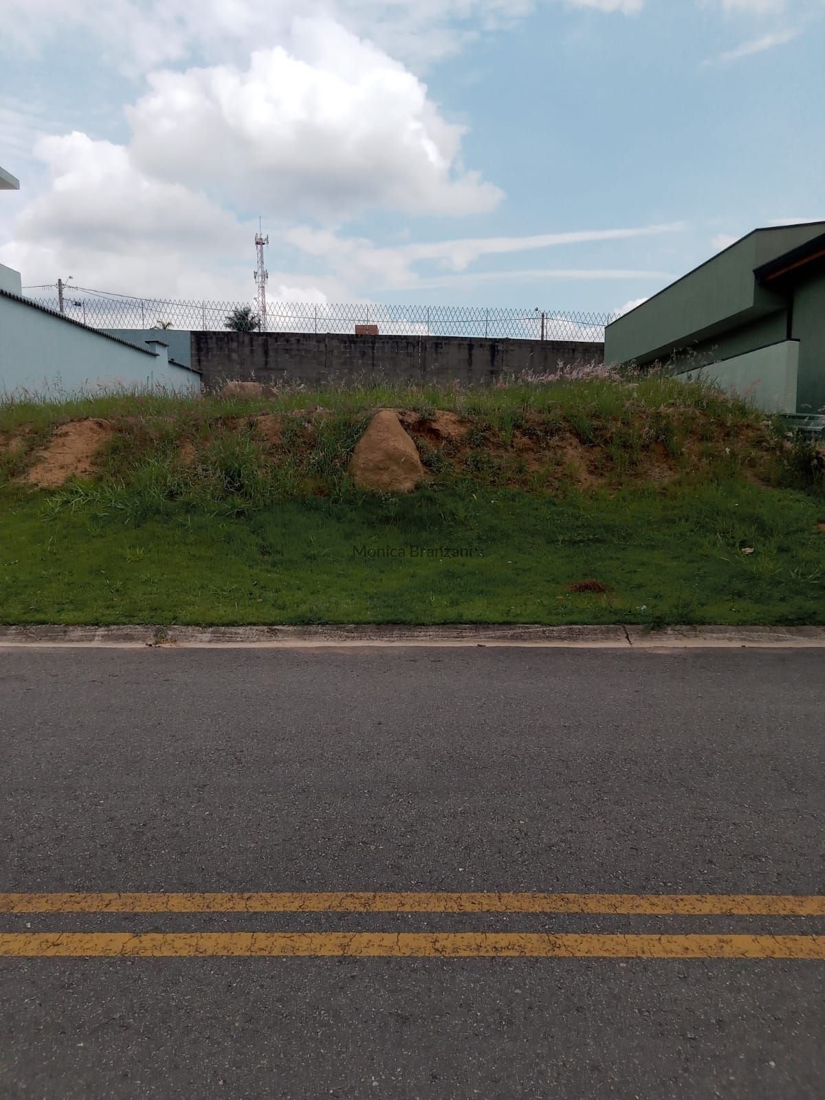 TERRENO A VENDA EM CONDOMINIO MONTE VERDE MONTE MOR SP